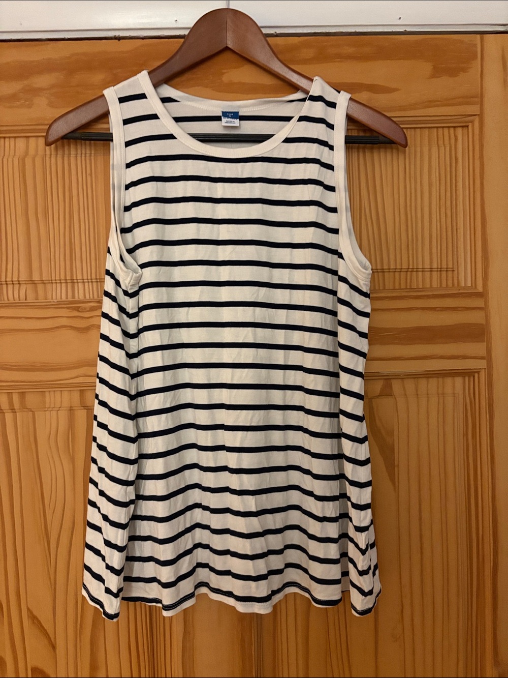NWT Old Navy Striped Tank Top - White & Navy, Medium